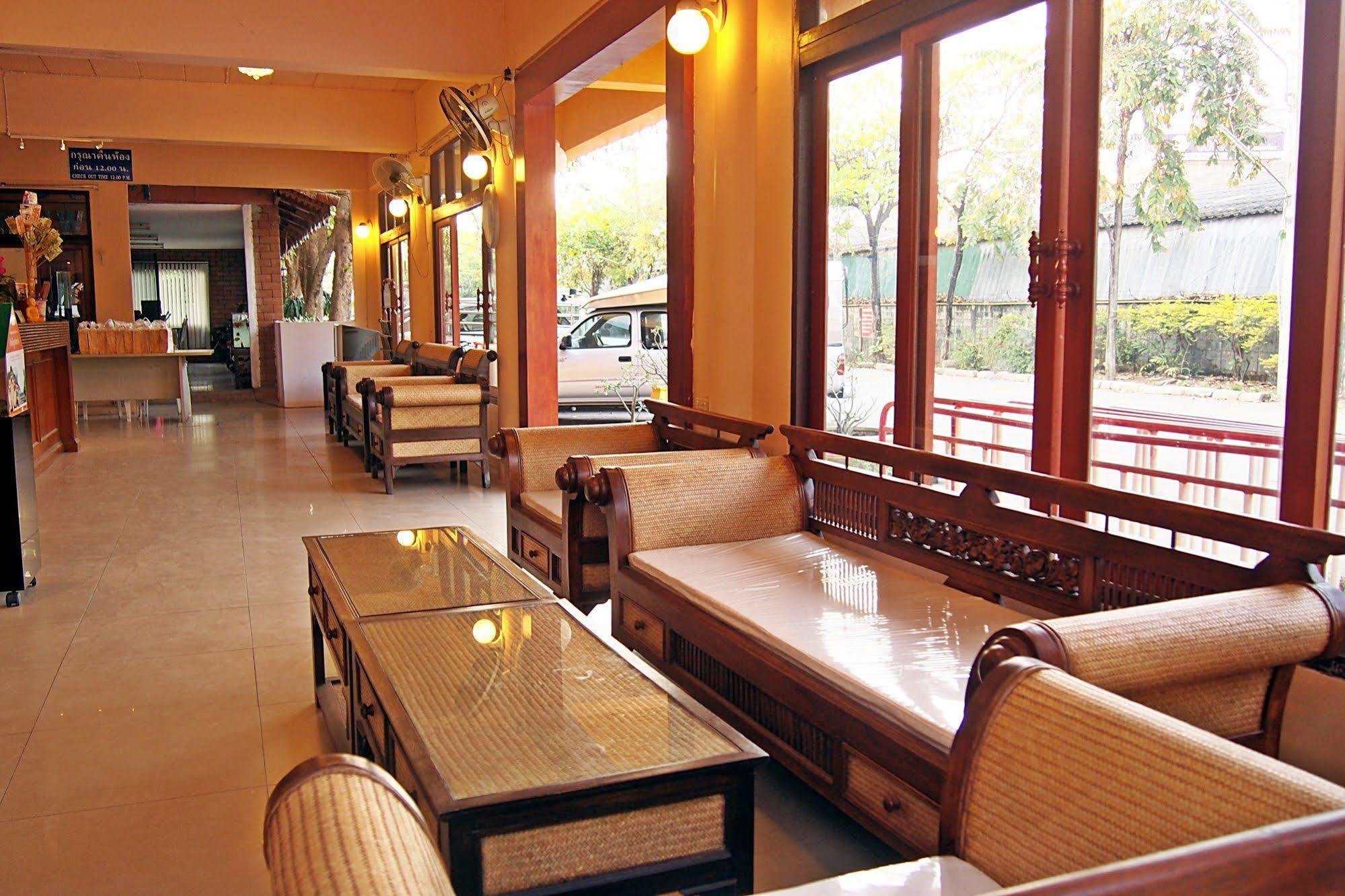 U-Sa Family Hotel Chiang Mai Ngoại thất bức ảnh